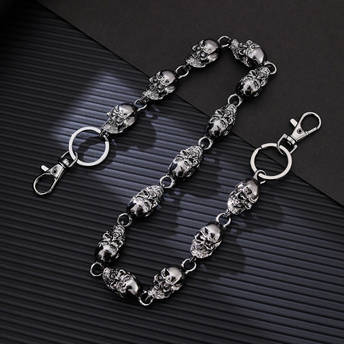 Skull Keychain Wallet Chain, P - огляд і ціна Gothic Skull Ring