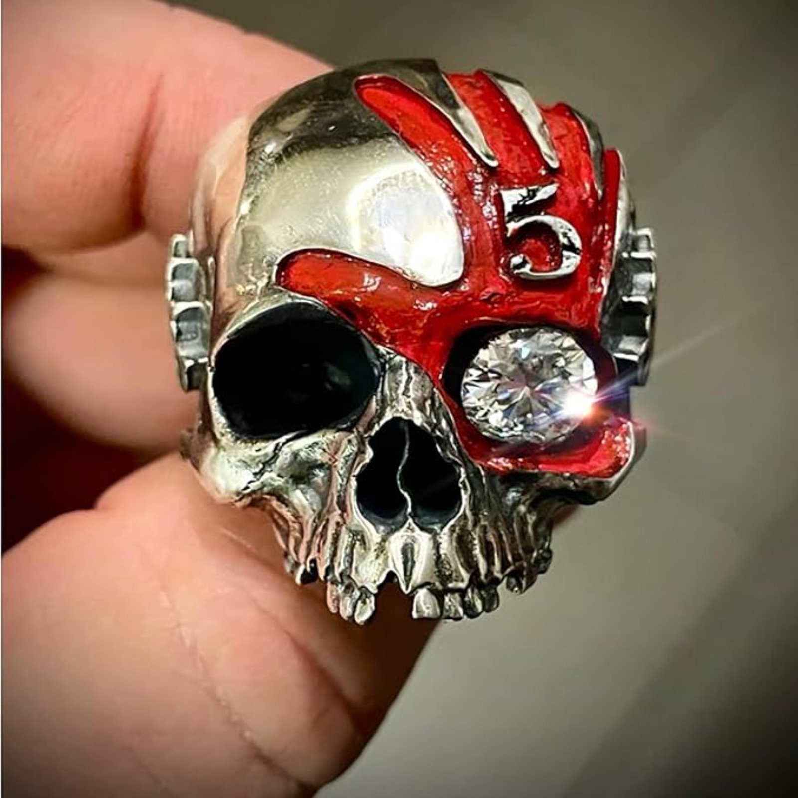 Five Fingers Punch Skull Ring, - огляд і ціна Gothic Skull Ring